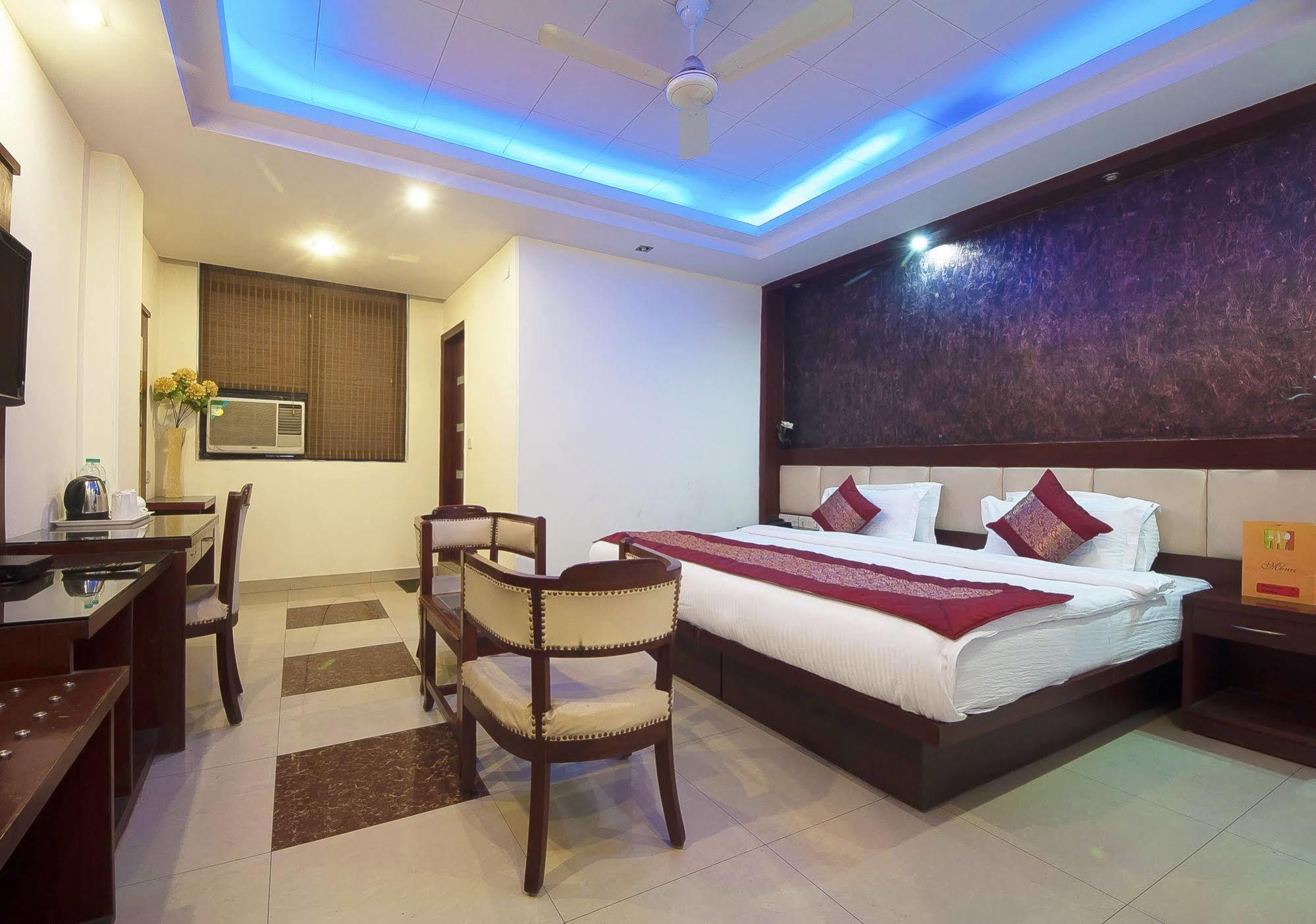 Oyo 3472 Hotel Rama Inn New Delhi Exterior photo